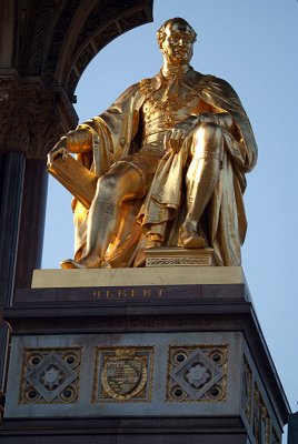 Albert Memorial Golden Statue 03