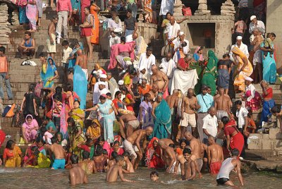 Sunday Bathing at Dasaswamedh Ghat 04