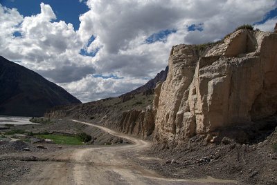 Scenery from the road to Dhankar 02