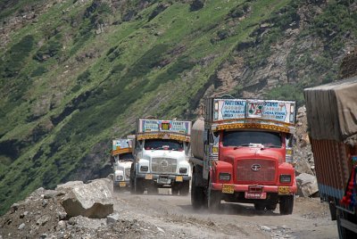 006 Trucks Ascending Rhotang Pass