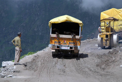 008 Truck Negotiating Muddy Bend Rhotang Pass