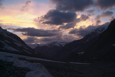 043 Sunset in the Himalayas