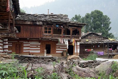 Houses in Old Manali