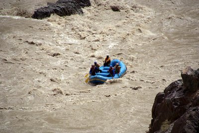 Rafting on the Zanskar River 03