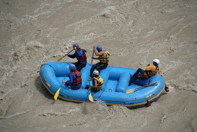 Rafting on the Zanskar River 05