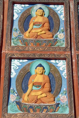 Tiles on Shanti Stupa