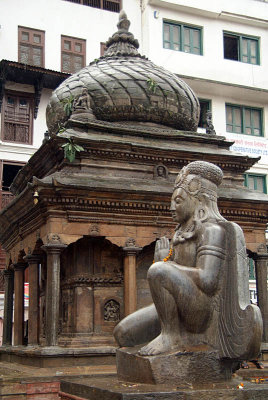 Garuda Statue Durbar Square 02