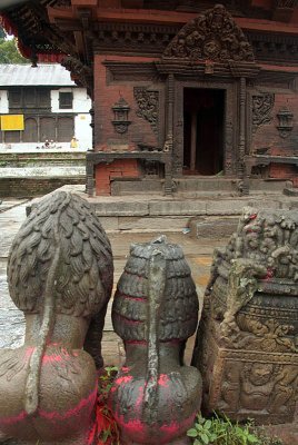 Statues Outside Bachhaleshwari Mandir Pashupatinath