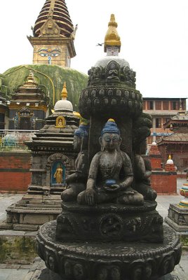Statues and Stupas at Kathesimbhu