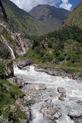 Marsyangdi River between Jagat and Dharapani