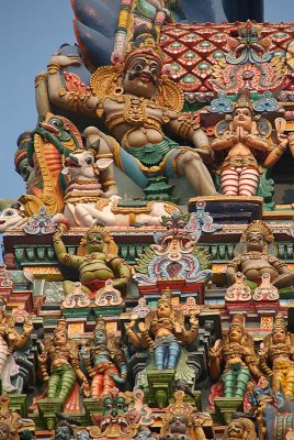 Detail on Gopuram Meenakshi Temple 03