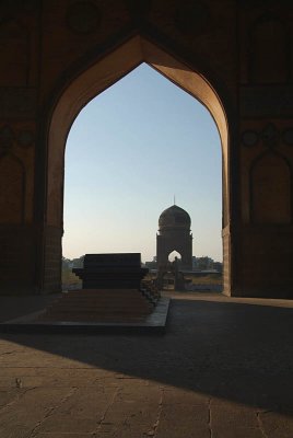 From one Mausoleum to Another Bidar