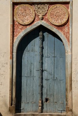 Blue Door at Bahmani Tombs