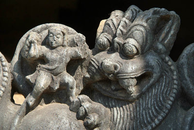 Carved Stone Lion with Figure Halebid 02