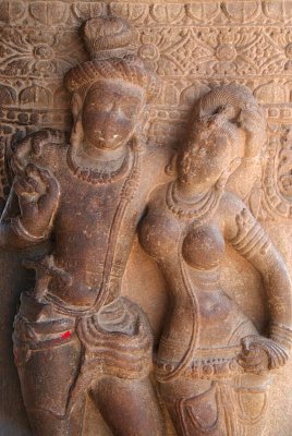 Bas Relief Figures on Pattadakal Temple 03