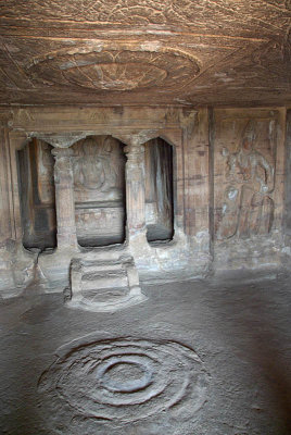 Inside Temple Cave Aihole 02