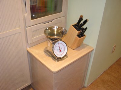 Bill's Scale and Knife Block on the Slant Box