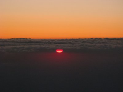 Upside-down sunset on a flight to San Francisco - IMG_7570.jpg