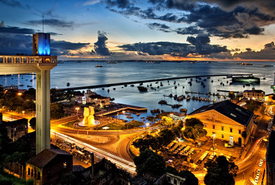 Elevador Lacerda noturno