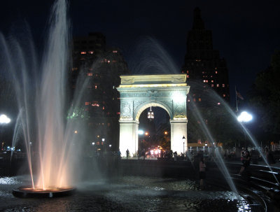Arch & Fountain at Night