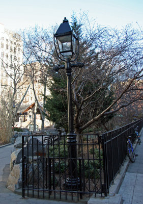 Park Entrance at Mulberry and Mosco Streets