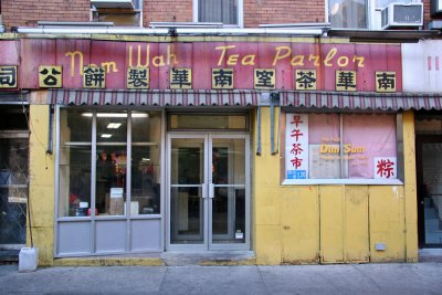 Nom Wah - Oldest Tea Parlor in Chinatown