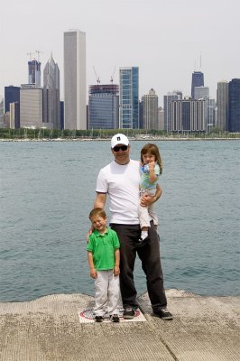 Behind us is the second tallest building in the city - the Aon Center.