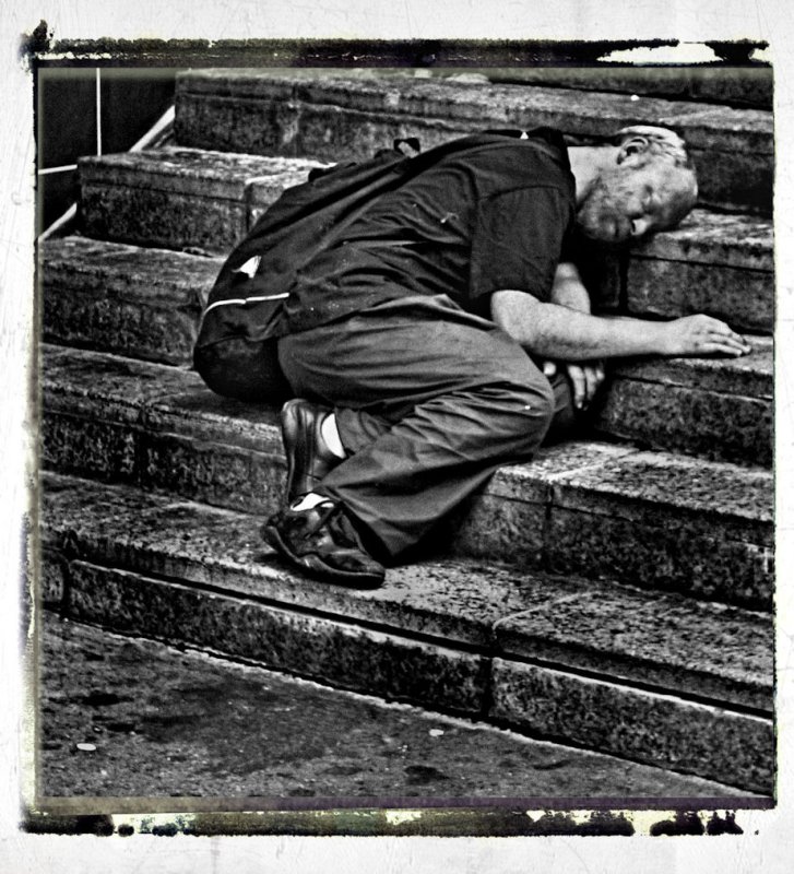 bed of stones