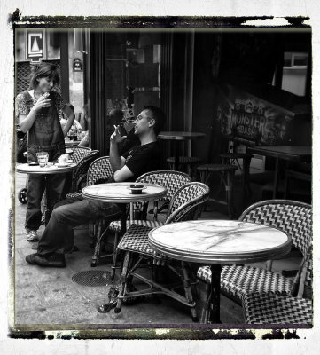 Dynamic tranquility: smokers in contemplation... ;-)