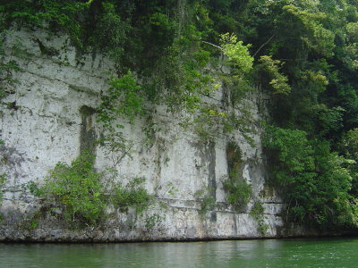 The white cliffs of Rio Dulce