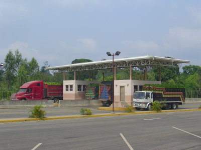 Banana trucks at the Guatemala/Honduras border