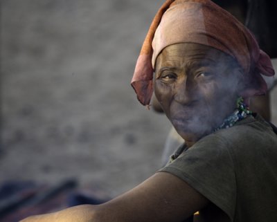 mujer fumando3.jpg