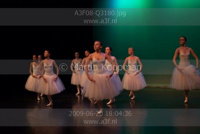 A3F08-Q3180.jpg
