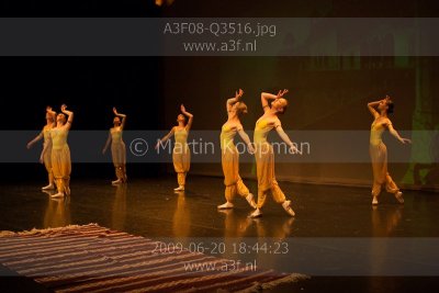 A3F08-Q3516.jpg