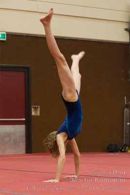 E3F61198.jpg