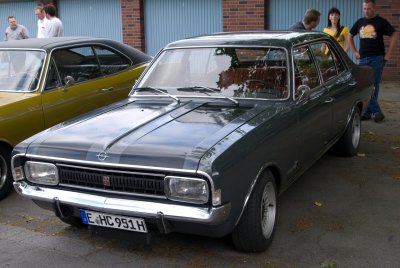 Opel GS
