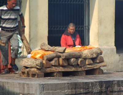 Kathmandu-Cremation_1.jpg