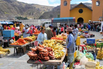 Zumbahua market