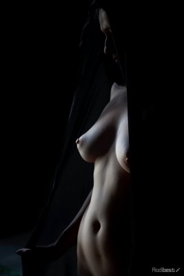 D44D8549.jpg