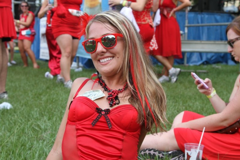 Red Dress Run 2010 (28).JPG