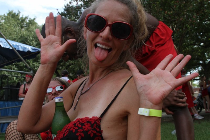 Red Dress Run 2010 (36).JPG
