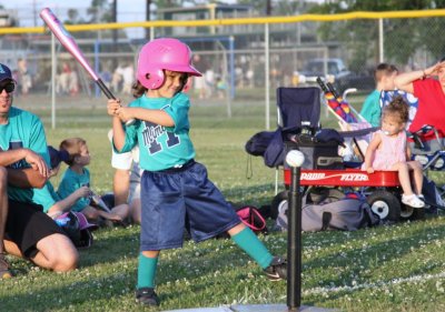 Jakes T Ball Game (10).JPG