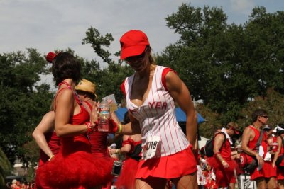 Red Dress Run 2010 (26).JPG
