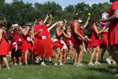 Red Dress Run 2010 (3).JPG