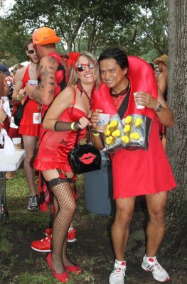 Red Dress Run 2010 (37).JPG