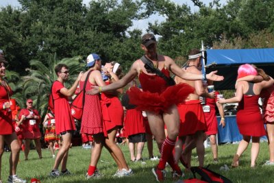 Red Dress Run 2010 (6).JPG
