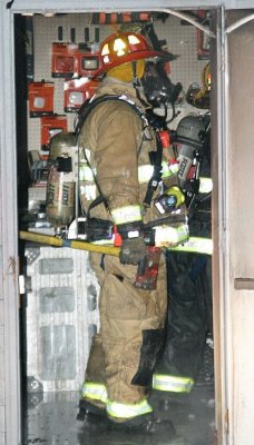 sturbridge route 20 fire23.jpg