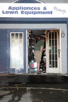 sturbridge route 20 fire26.jpg