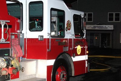 sturbridge route 20 fire28.jpg