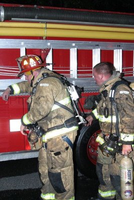 sturbridge route 20 fire29.jpg